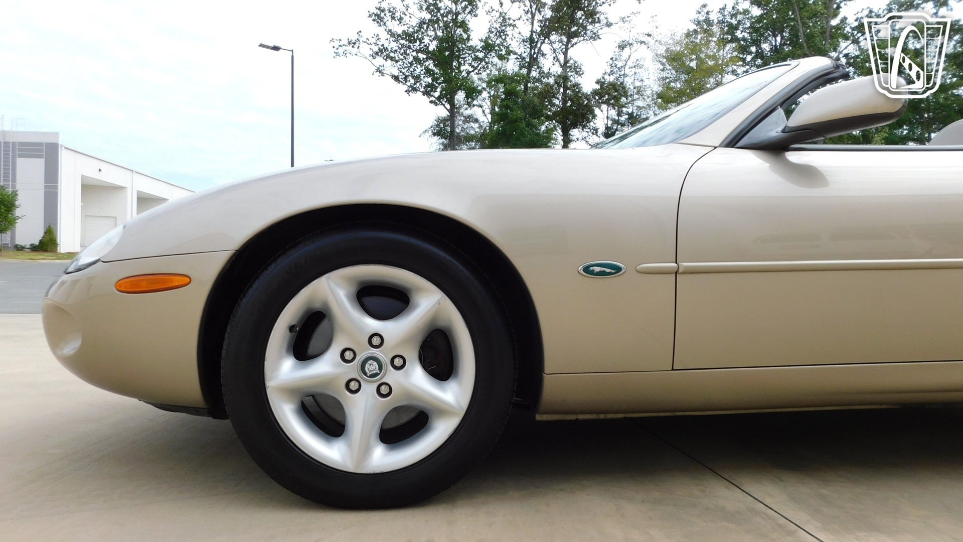 Used 2000 Jaguar XK8 Convertible RWD image 8
