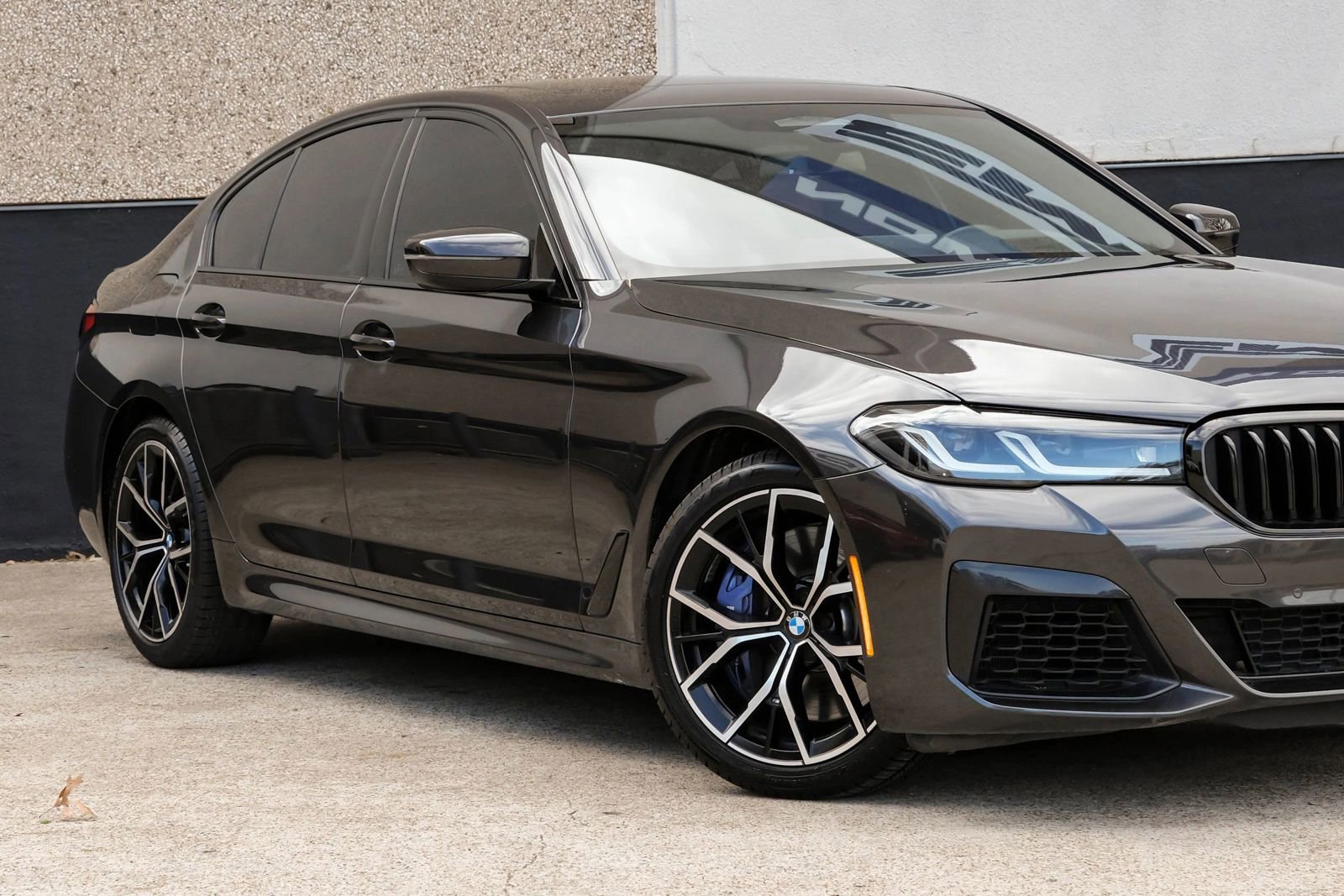 Used 2023 BMW 540i xDrive w/ Executive Package image 9