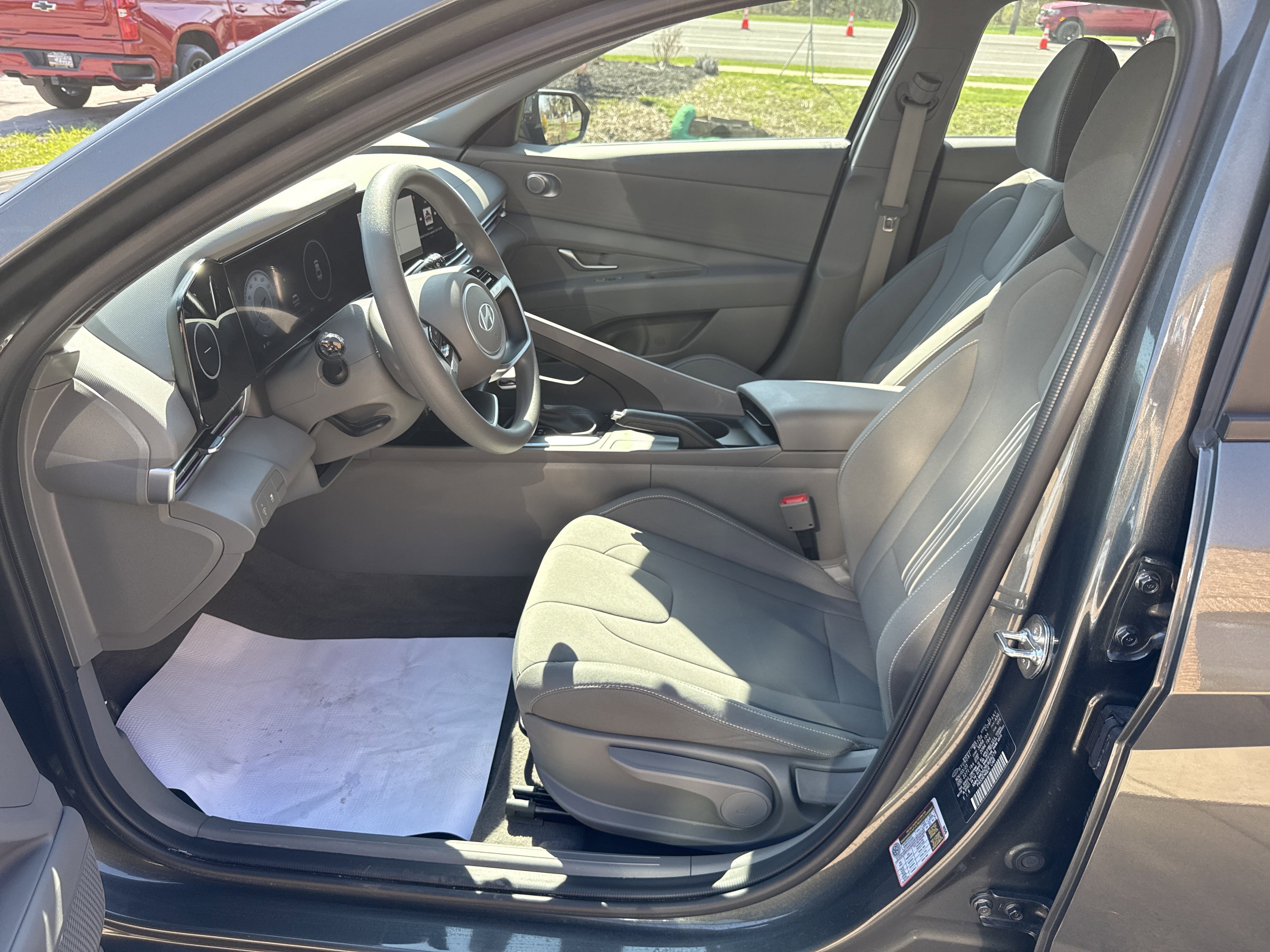 Certified 2024 Hyundai Elantra SEL image 22