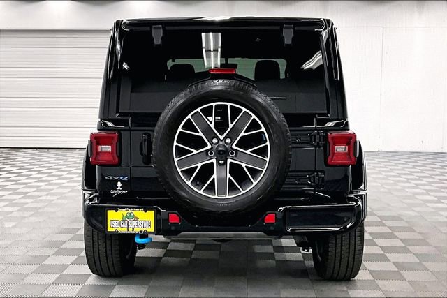 Used 2023 Jeep Wrangler Unlimited Sahara image 5