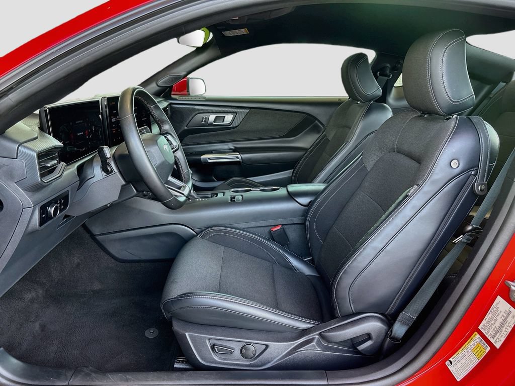 Used 2024 Ford Mustang Coupe RWD image 18