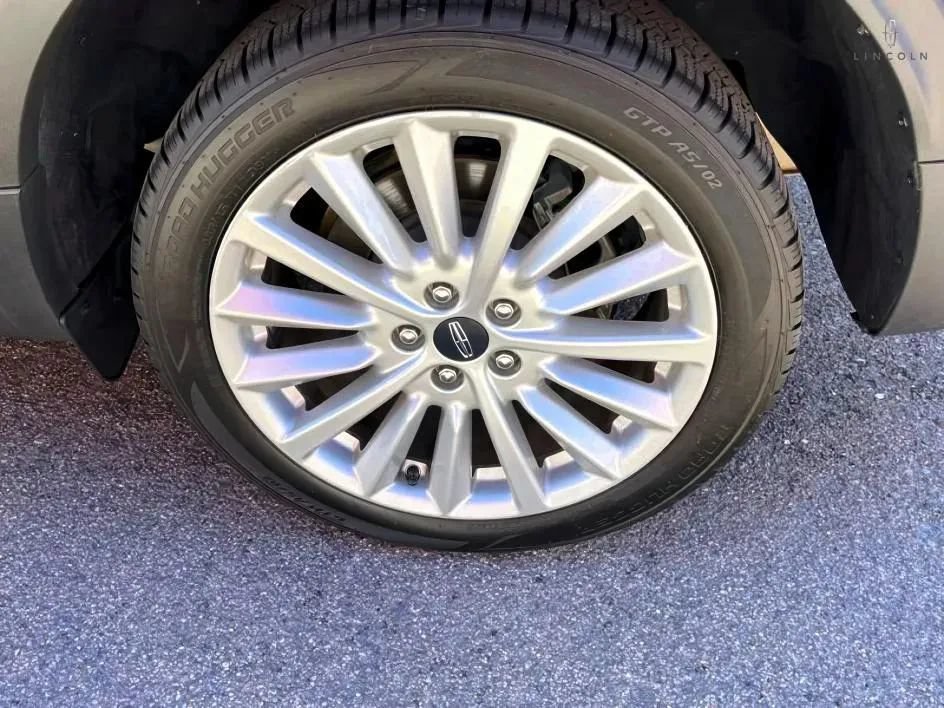 Used 2019 Lincoln MKC Premiere AWD/4WD image 23