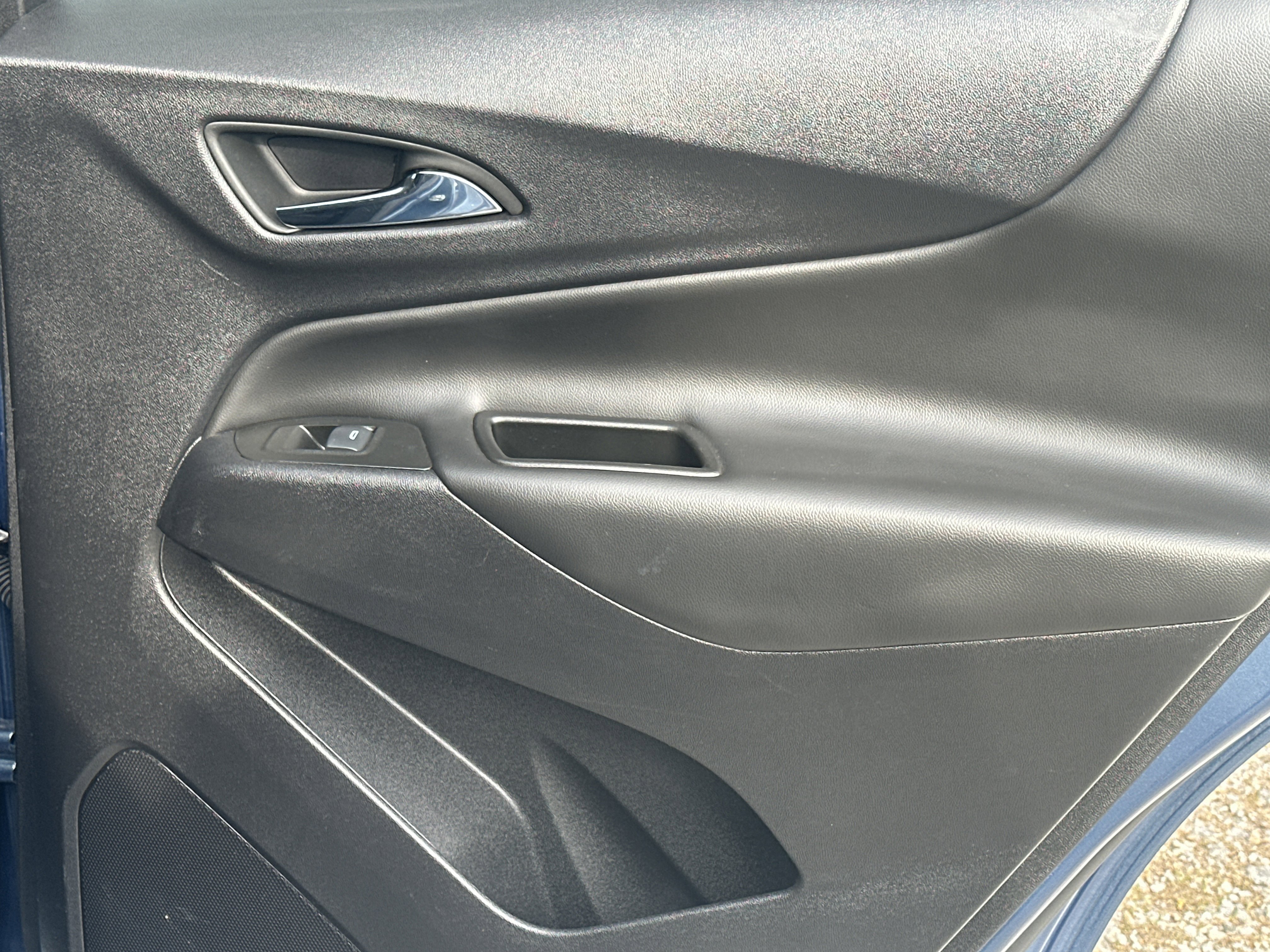 Used 2024 Chevrolet Equinox LT AWD/4WD image 16