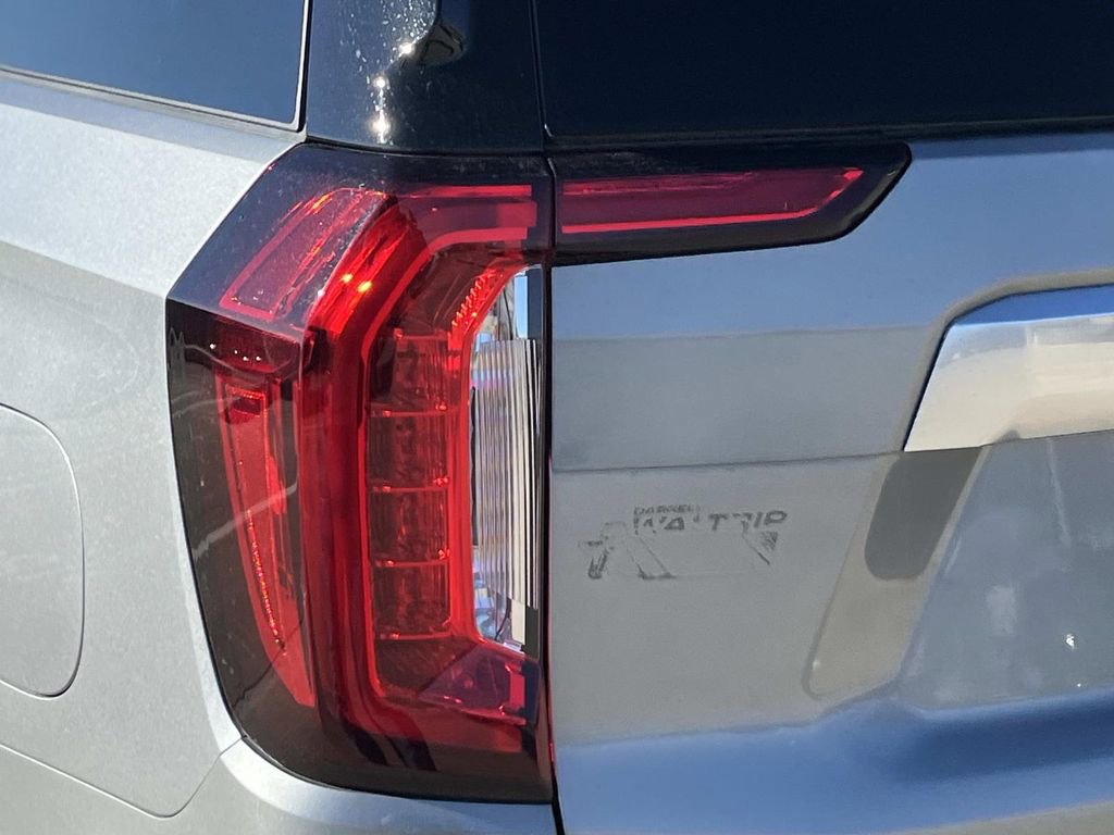 Used 2024 GMC Yukon Denali w/ Max Trailering Package image 10