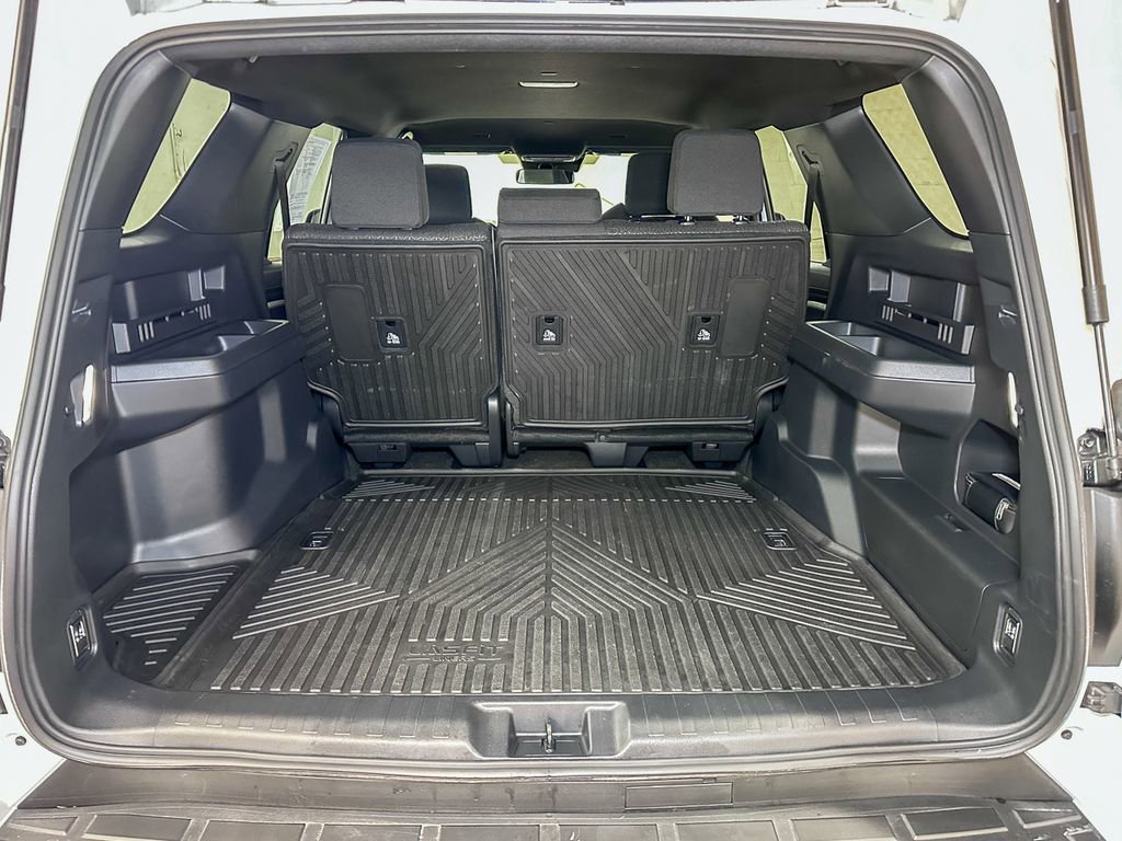 Used 2025 Toyota 4Runner SR5 image 18