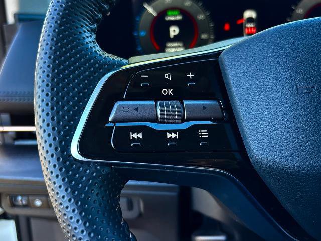 Certified 2025 Nissan Ariya FWD image 19