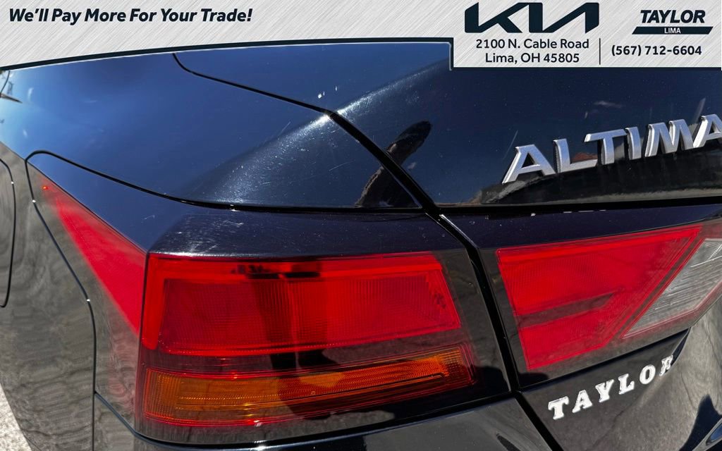 Used 2025 Nissan Altima 2.5 SV FWD image 19