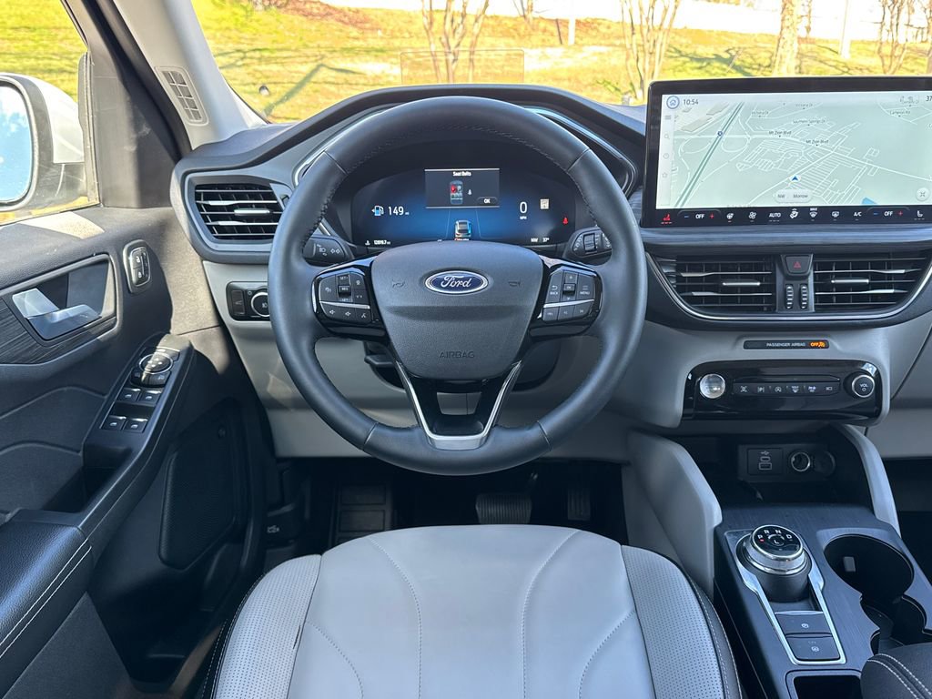 Used 2025 Ford Escape Platinum w/ Premium Technology Package image 14