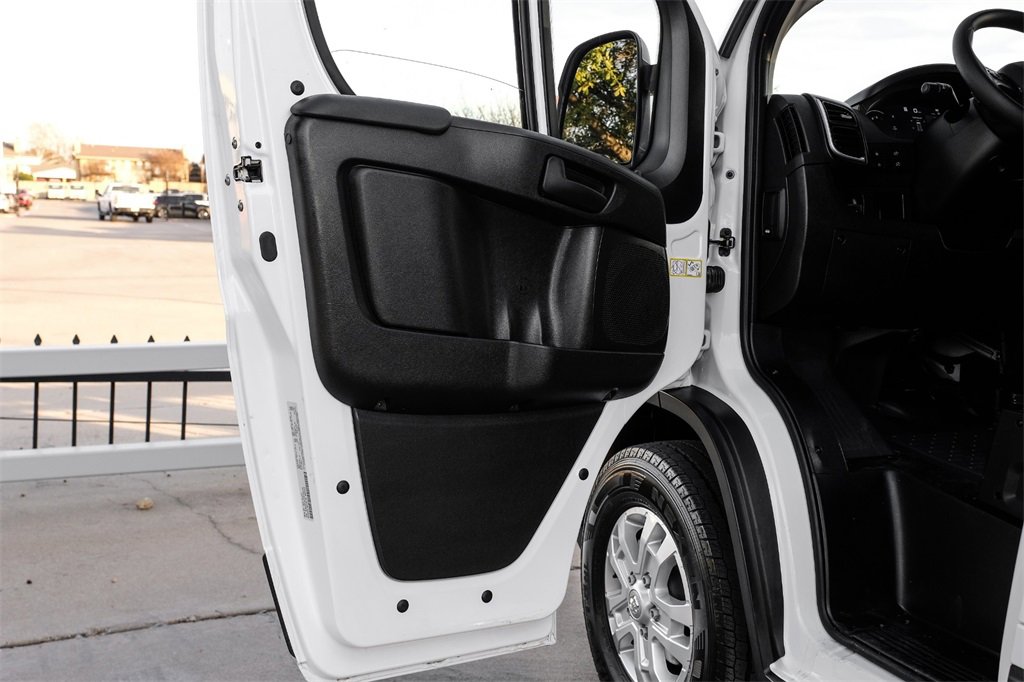 Used 2024 RAM ProMaster 2500 w/ Quick Order Package 22G SLT image 37