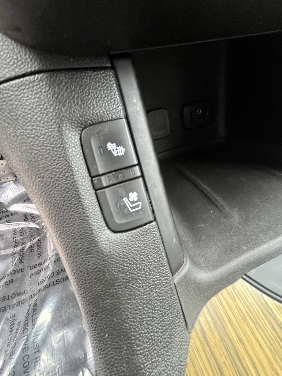 Used 2018 GMC Acadia Denali w/ LPO, Cargo Package image 16