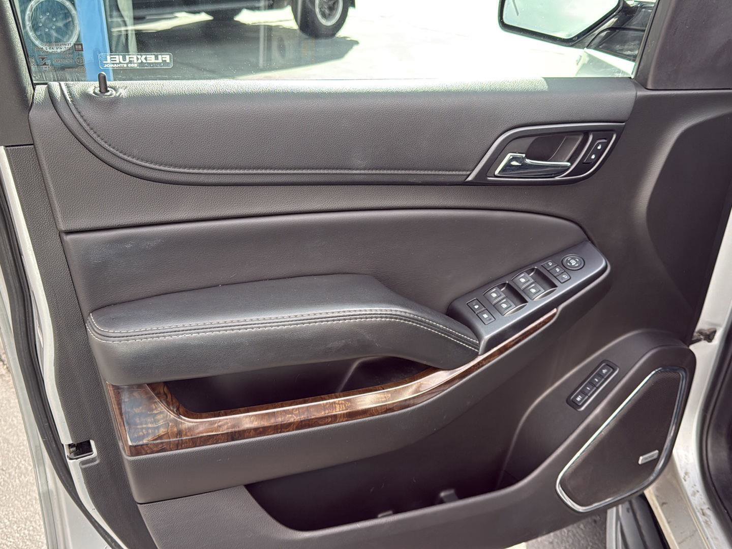 Used 2018 Chevrolet Tahoe LT AWD/4WD image 15