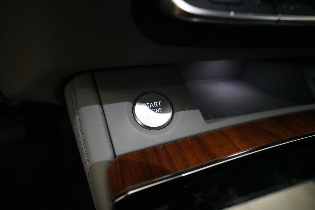 Used 2023 Audi Q5 2.0T Prestige w/ Prestige Package image 29