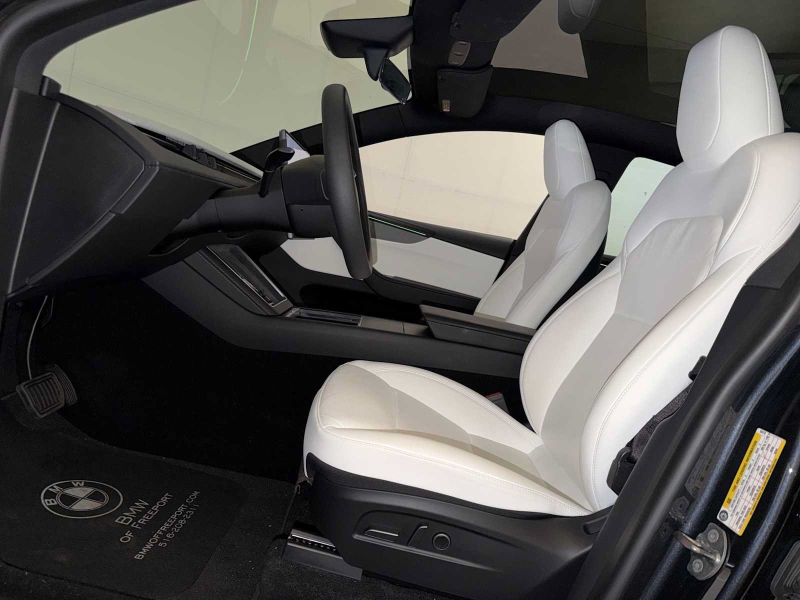 Used 2026 Tesla Model Y 2WD image 9