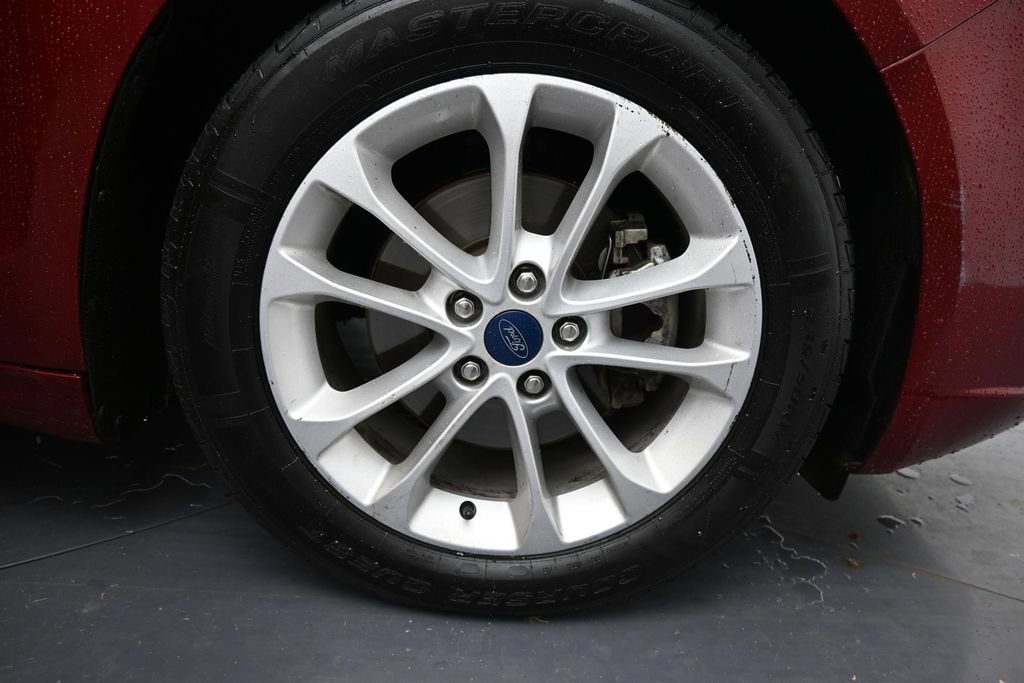 Used 2019 Ford Fusion SE FWD image 30