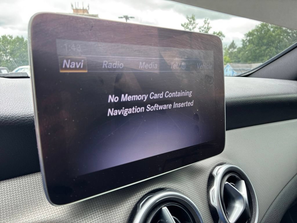 Used 2019 Mercedes-Benz GLA 250 4MATIC image 26