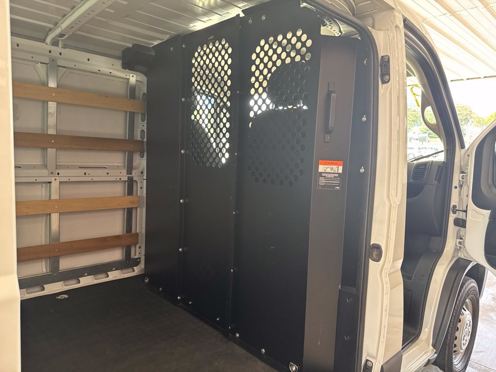 Used 2025 RAM ProMaster 2500 w/ U-Haul Equipment Group FWD image 14