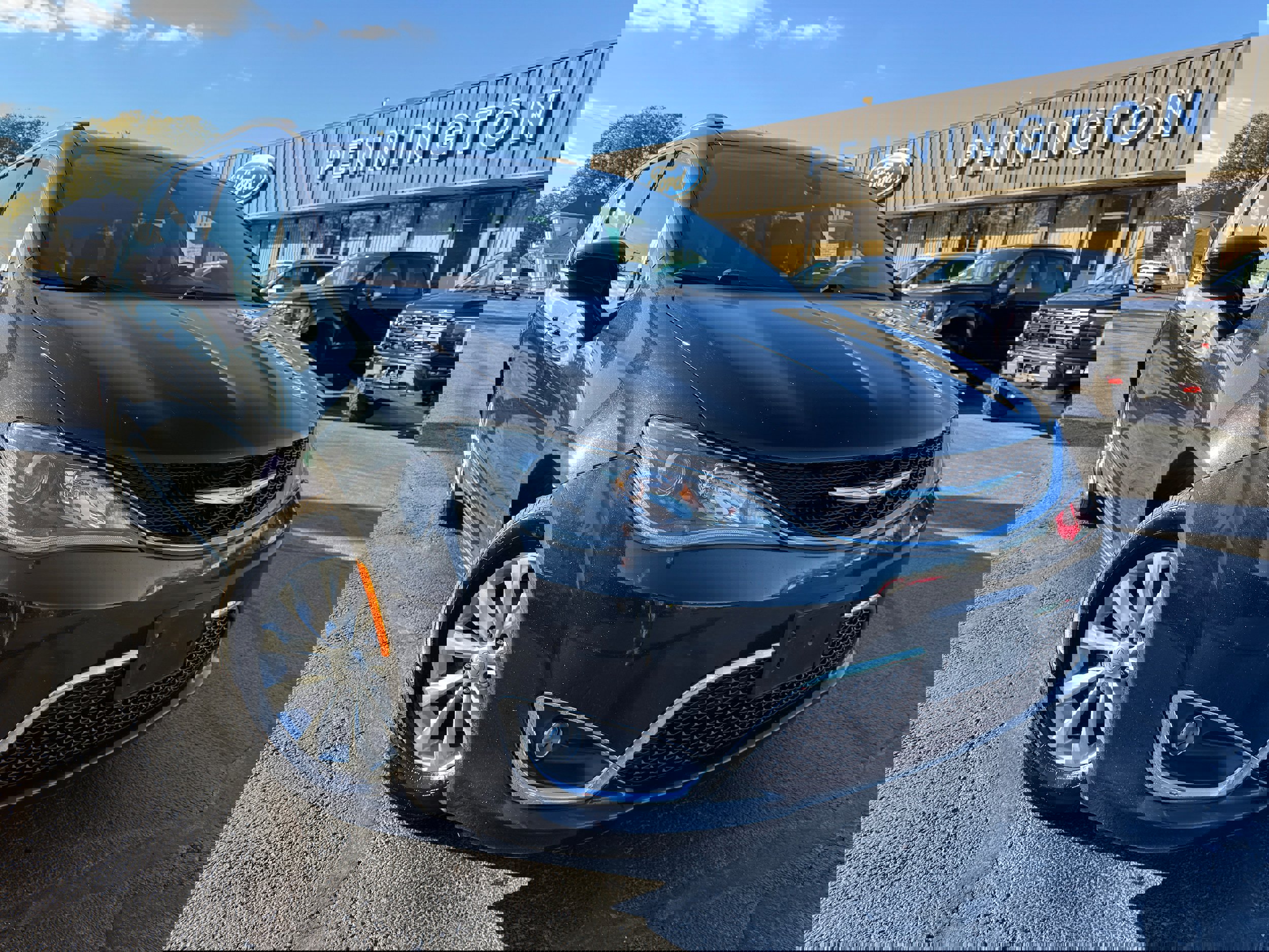 Used 2017 Chrysler Pacifica Touring-L