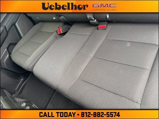 New 2025 GMC Canyon Elevation w/ Convenience Package image 18