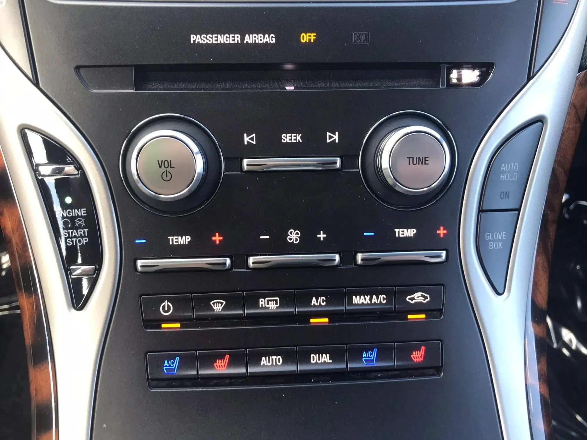 Used 2016 Lincoln MKX Reserve w/ Luxury Package AWD/4WD image 29
