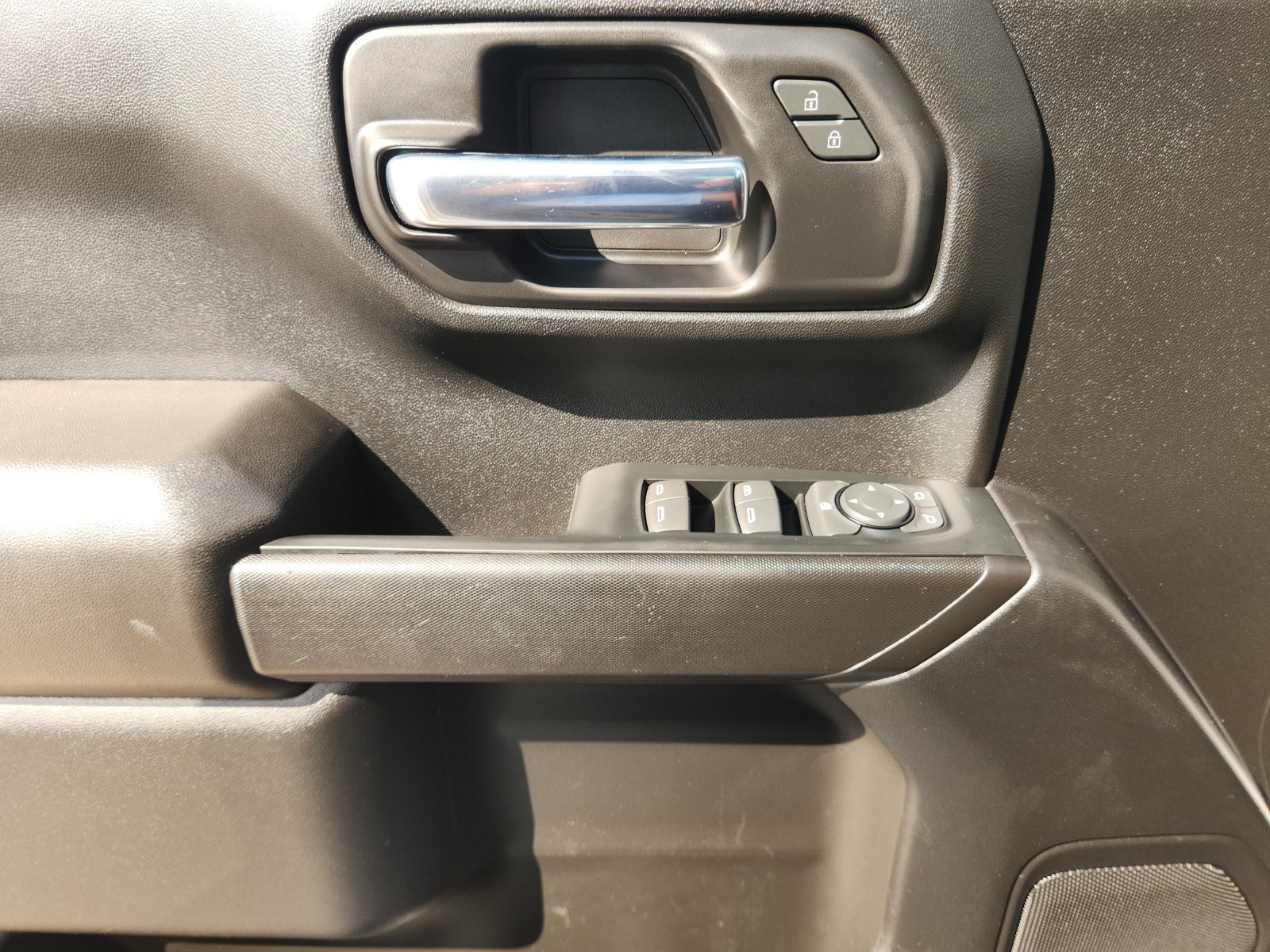 Used 2023 Chevrolet Silverado 1500 Custom RWD image 23
