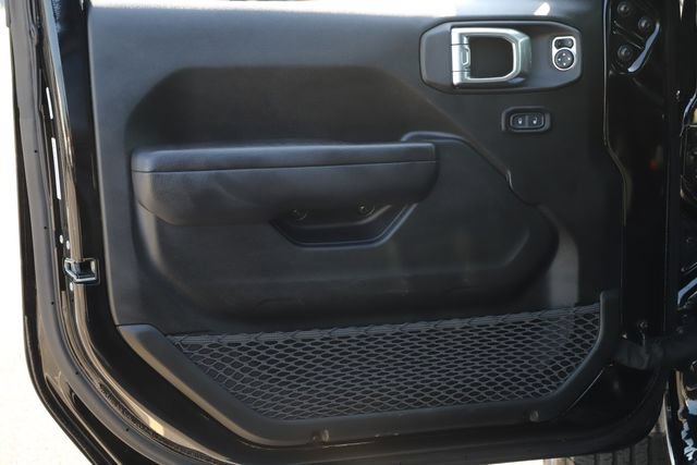 Used 2025 Jeep Wrangler Unlimited Sport AWD/4WD image 15