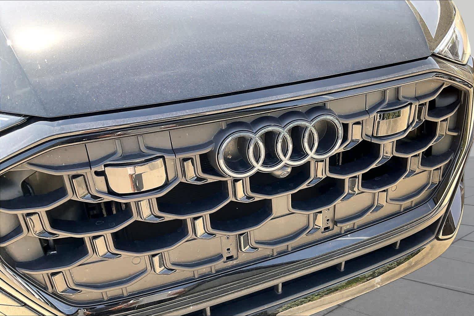 Used 2026 Audi Q8 Premium Plus AWD/4WD image 29