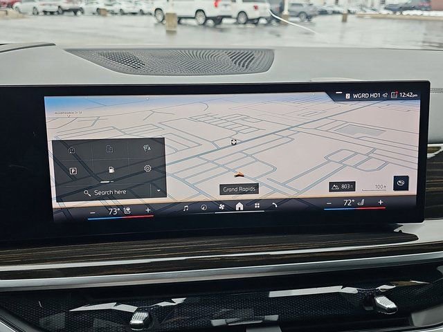 Used 2024 BMW X7 xDrive40i w/ M Sport Package image 24