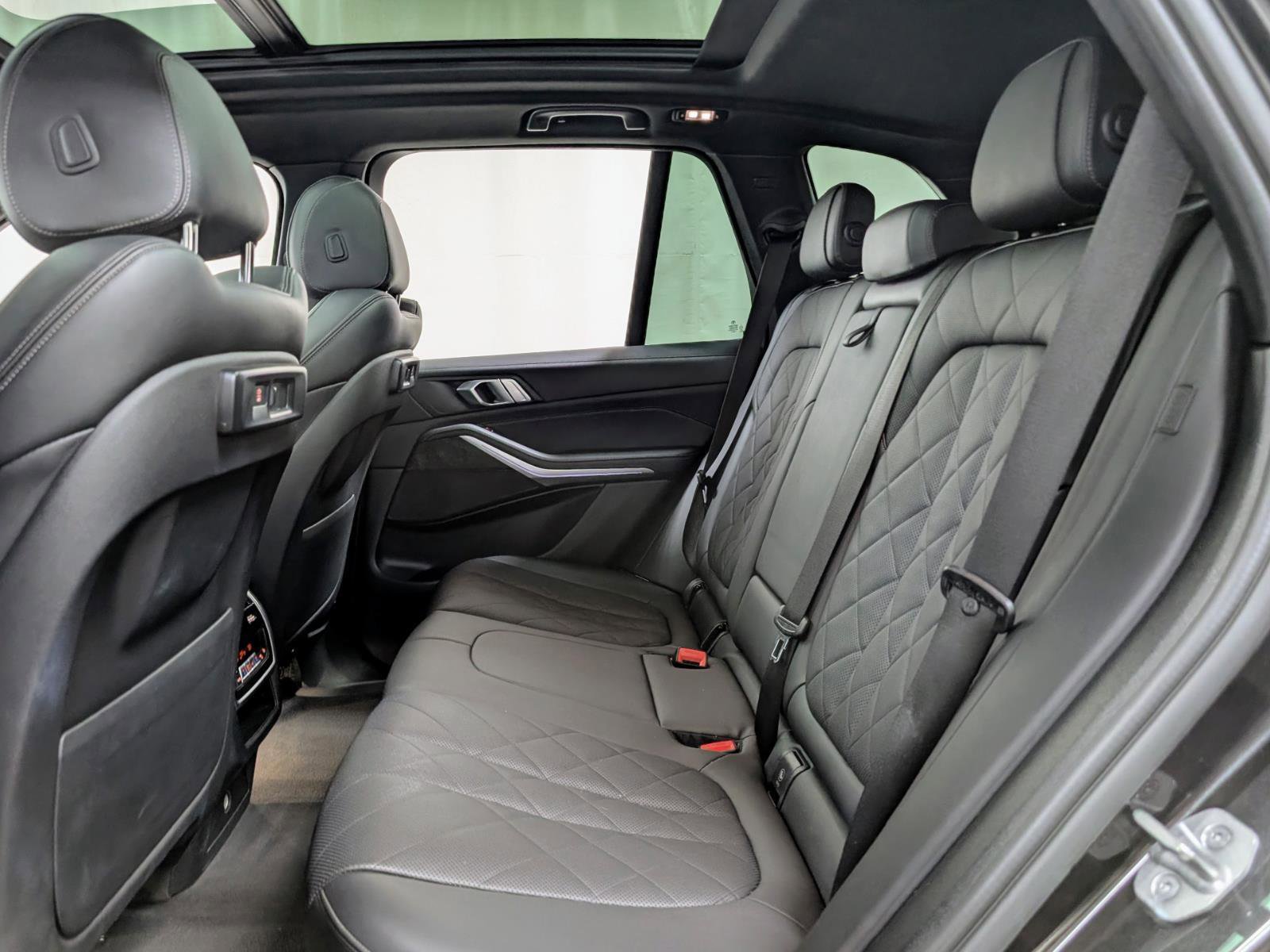 Used 2023 BMW X5 xDrive40i AWD/4WD image 18