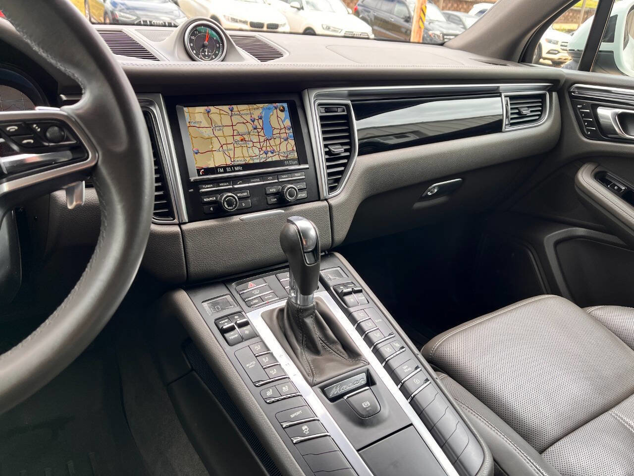 Used 2015 Porsche Macan S AWD/4WD image 13