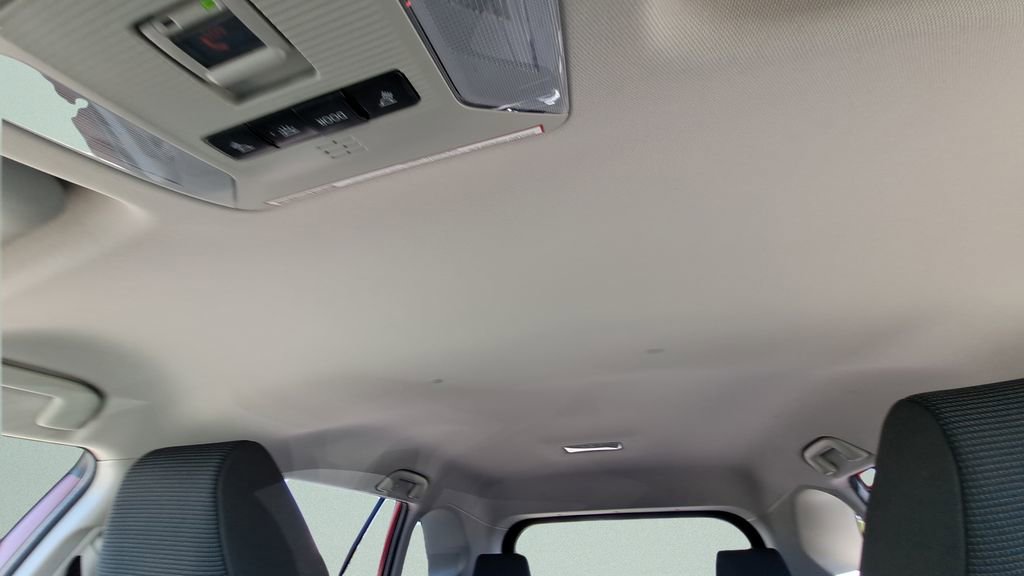 Used 2021 Toyota RAV4 LE image 20