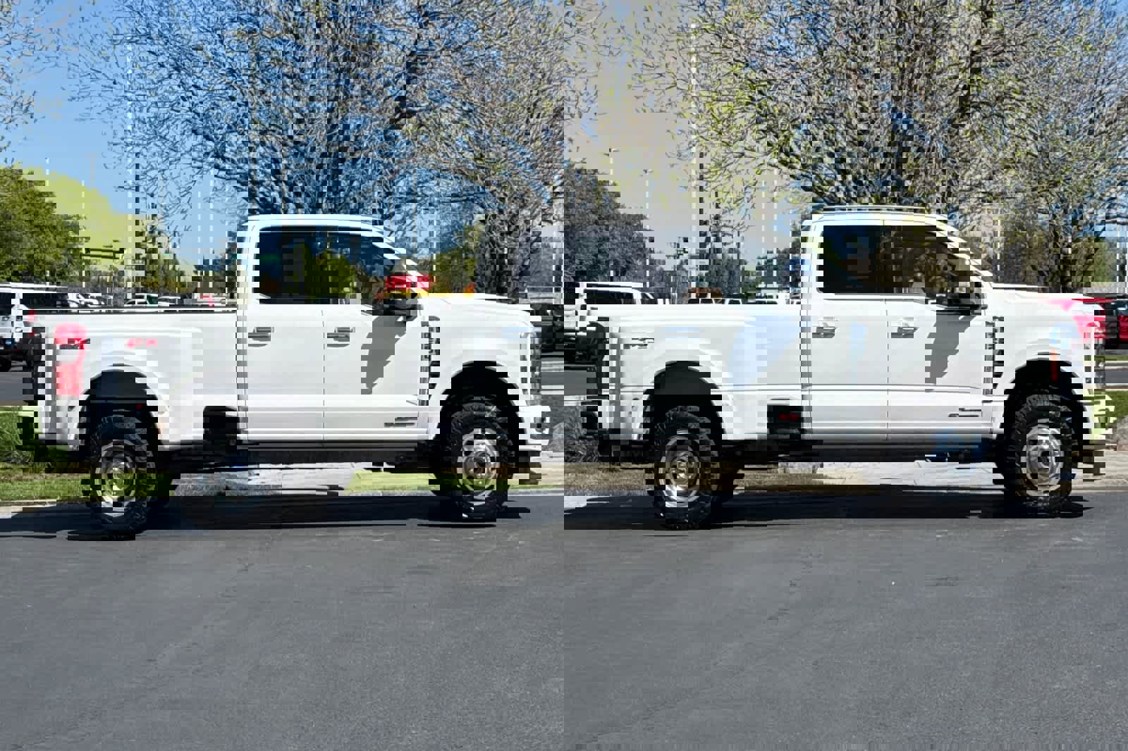 Certified 2023 Ford F350 Platinum AWD/4WD image 8