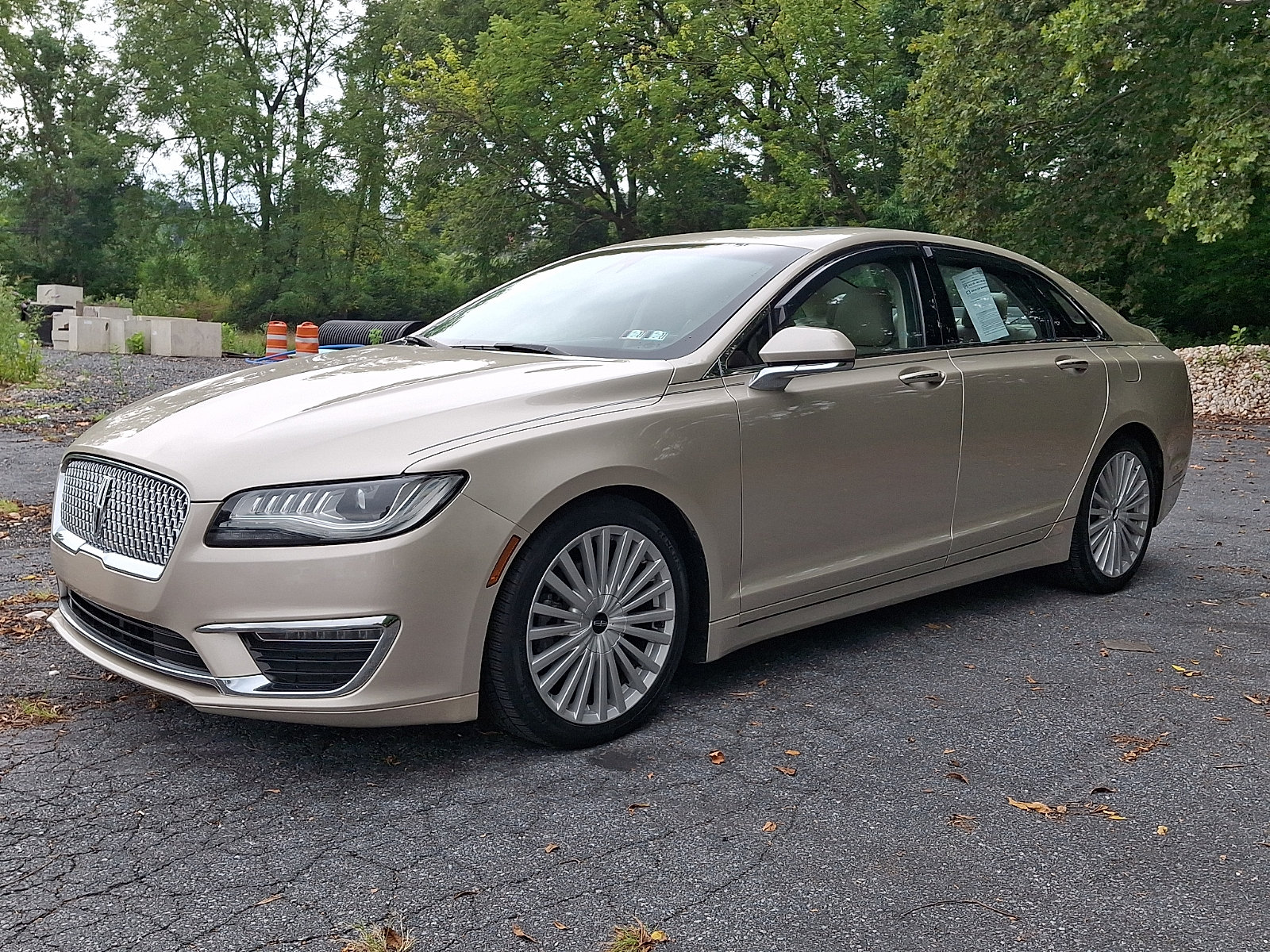 Used 2017 Lincoln MKZ Reserve w/ Climate Package AWD/4WD image 3