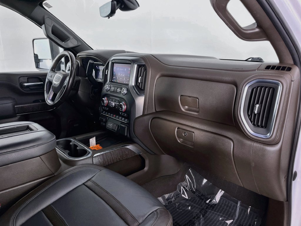 Used 2022 GMC Sierra 3500 Denali w/ Denali Ultimate Package AWD/4WD image 34