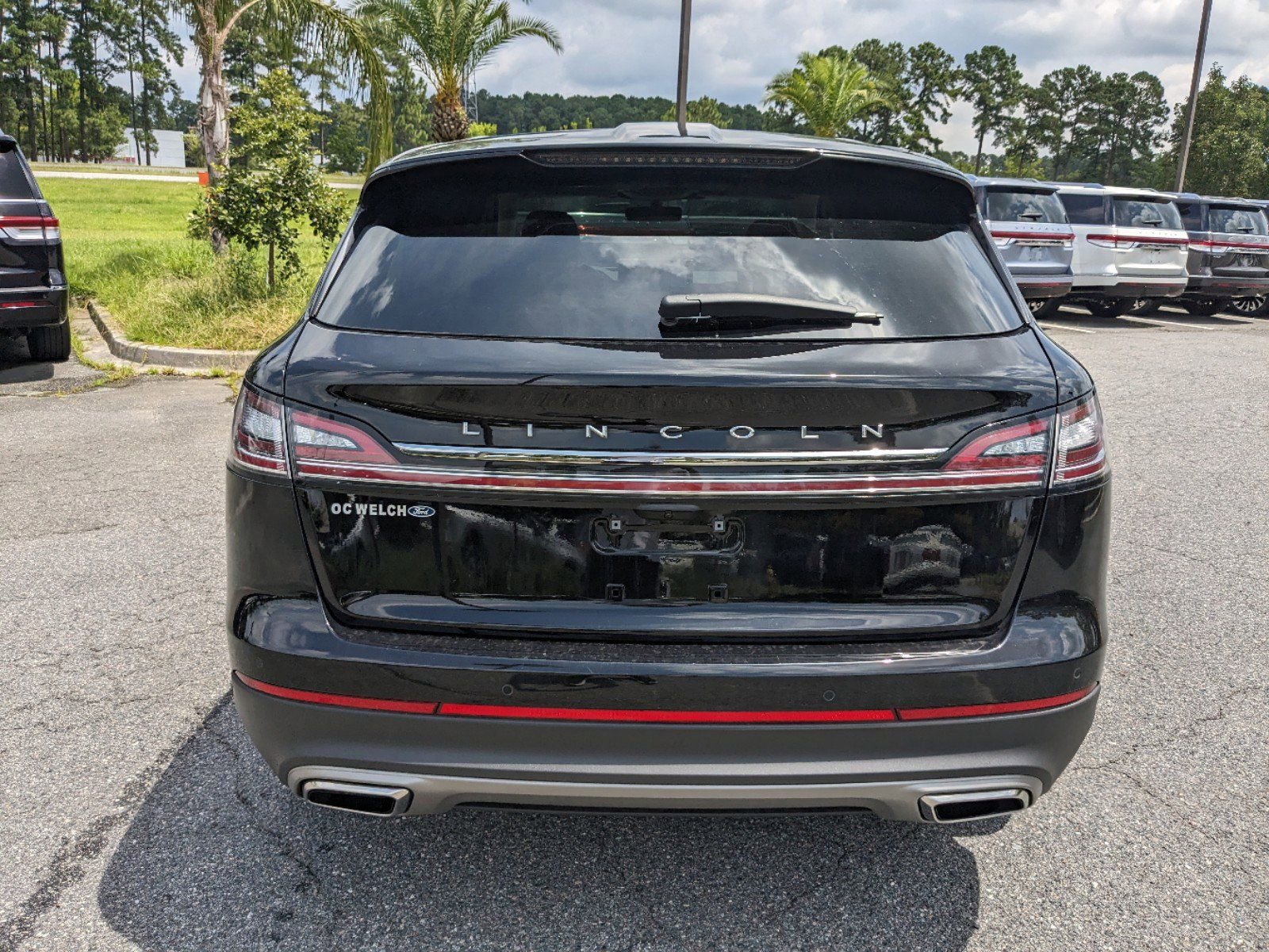 Certified 2023 Lincoln Nautilus Reserve w/ Equipment Group 202A image 6