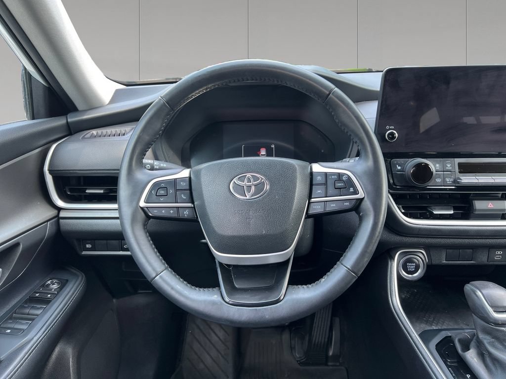 Used 2024 Toyota Grand Highlander AWD image 13