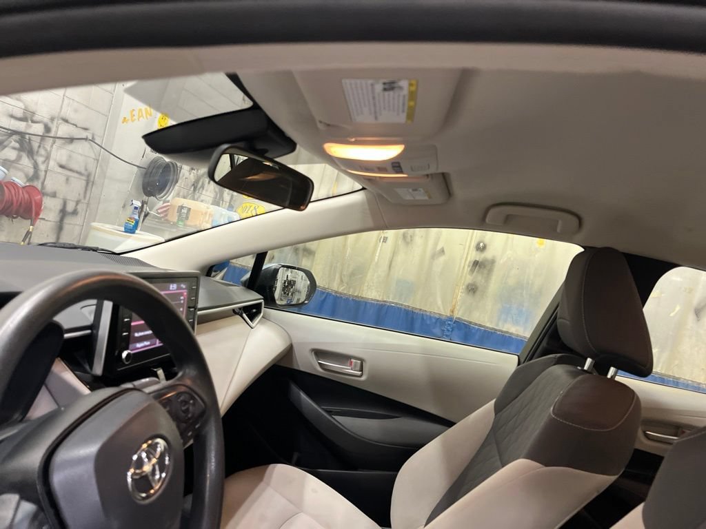 Used 2021 Toyota Corolla LE w/ Carpet Mat Package (TMS) FWD image 16