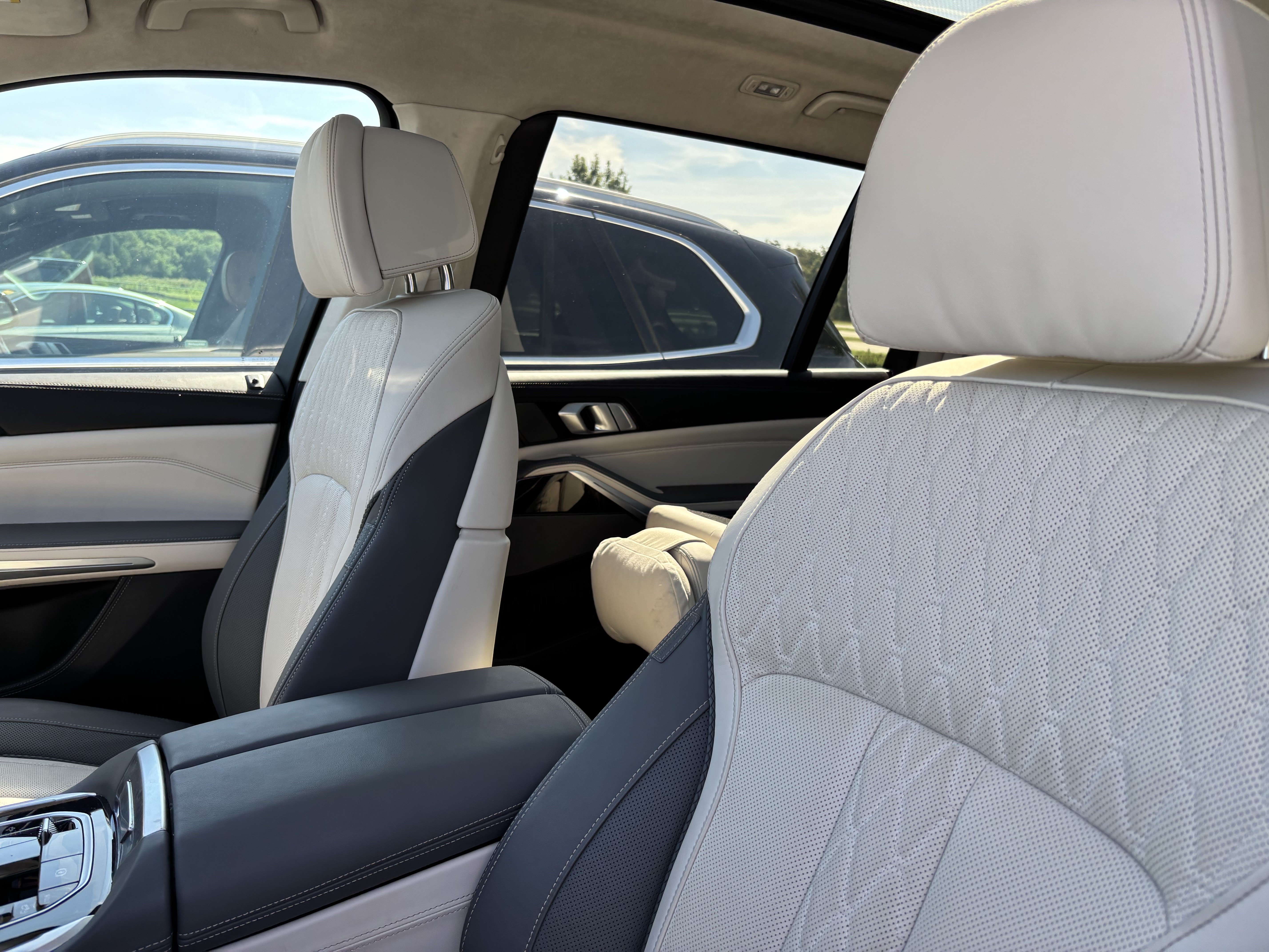 Certified 2024 BMW X7 xDrive40i AWD/4WD image 16