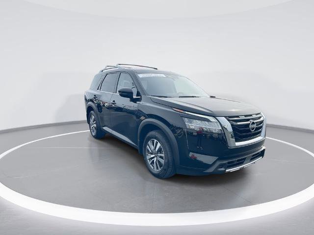 Certified 2023 Nissan Pathfinder SL AWD/4WD image 2