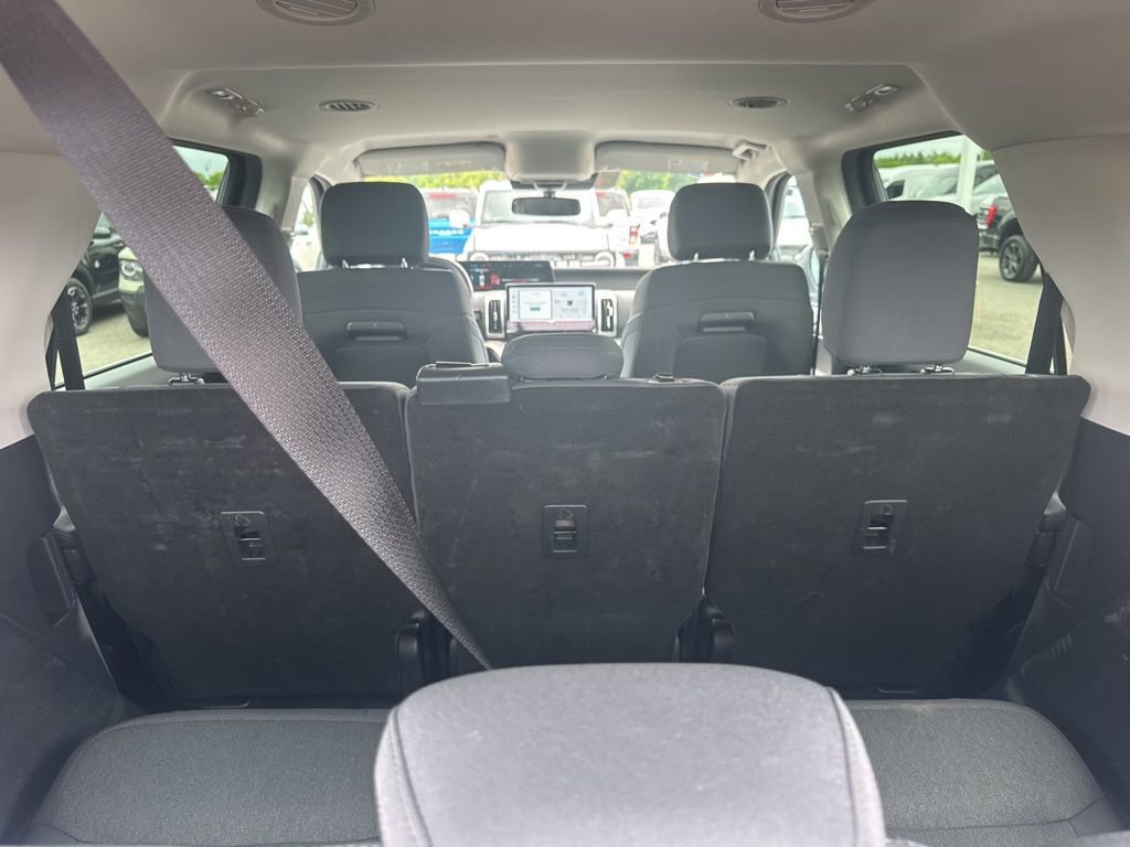 Used 2025 Ford Expedition Active AWD/4WD image 17