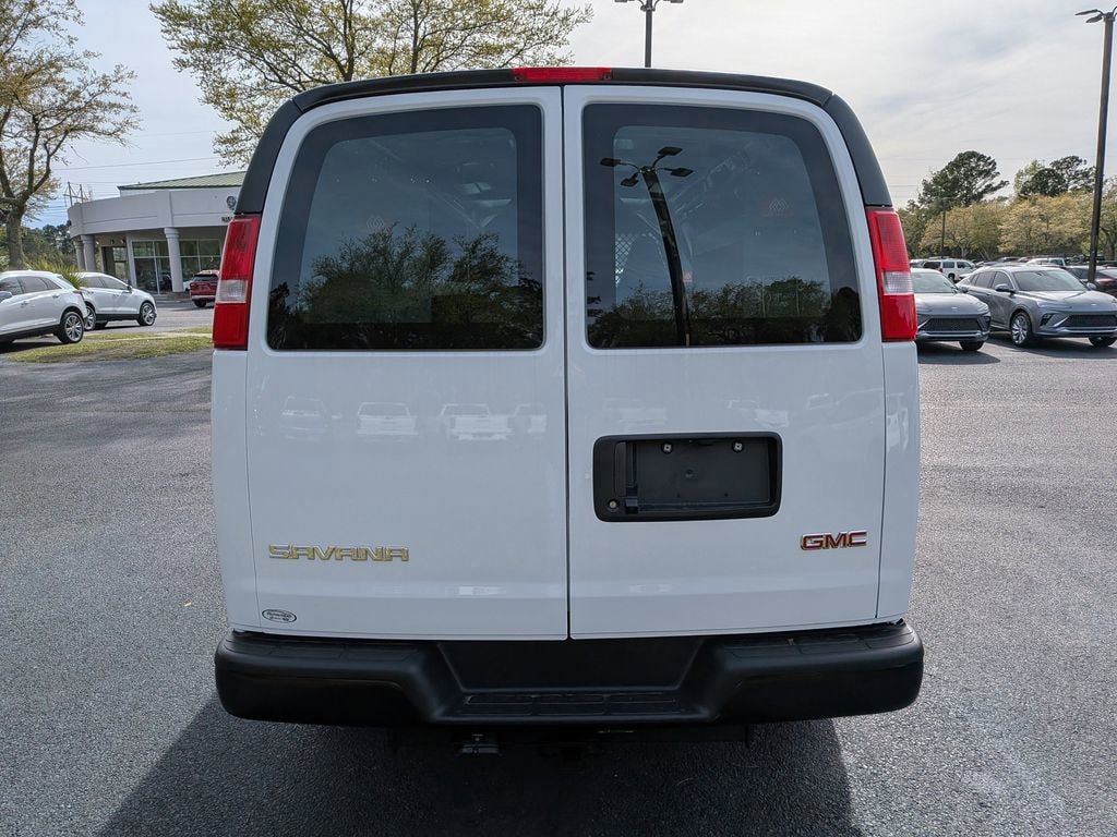 New 2026 GMC Savana 2500 Extended w/ Driver Convenience Package RWD image 5