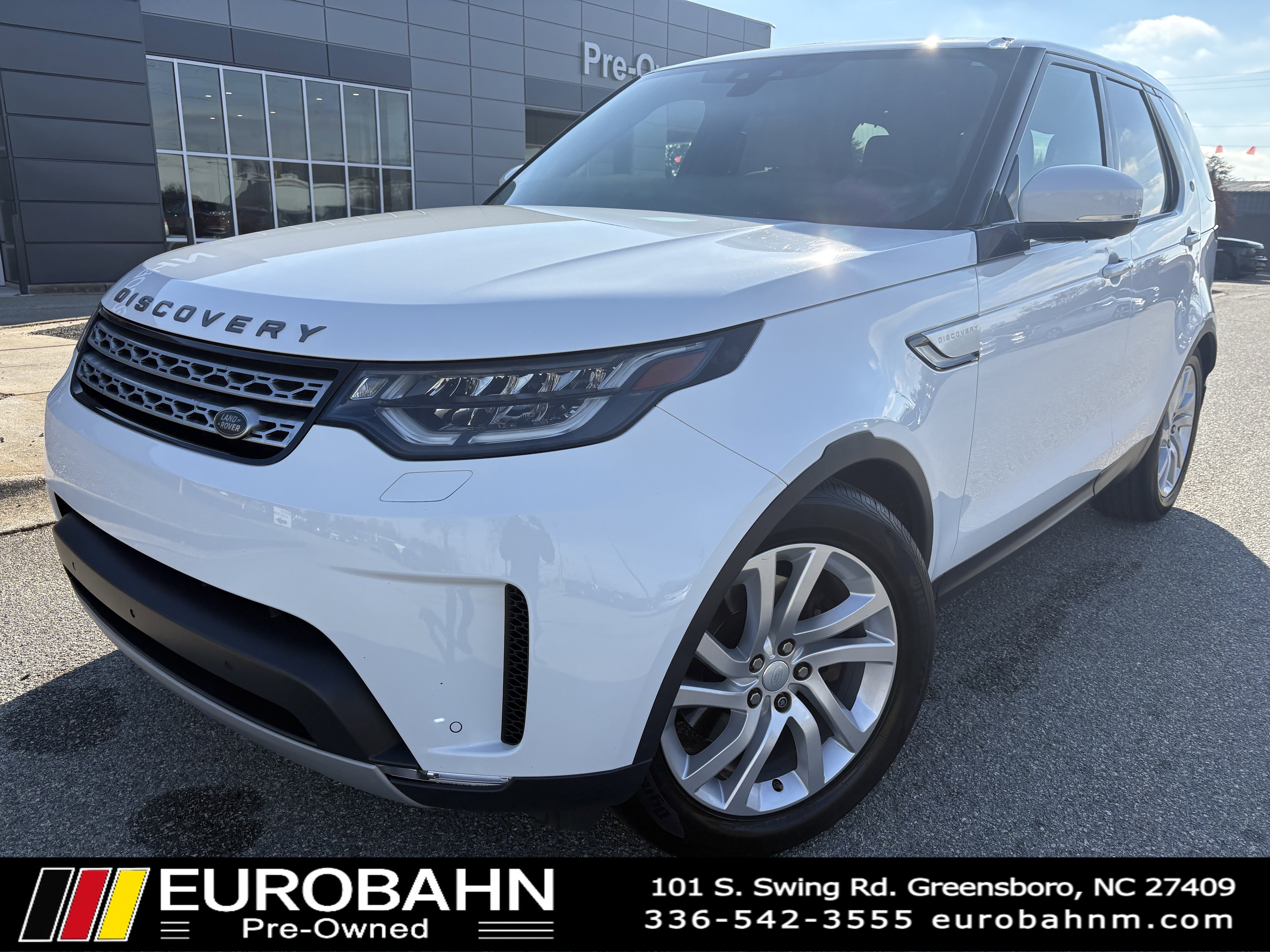 Used 2017 Land Rover Discovery HSE image 1