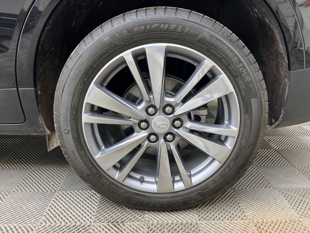 Used 2025 Cadillac XT5 Premium Luxury w/ LPO, Floor Liner Package FWD image 30