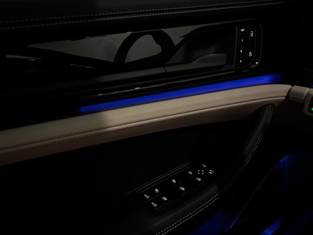 Certified 2026 Porsche Panamera 4 AWD/4WD image 9