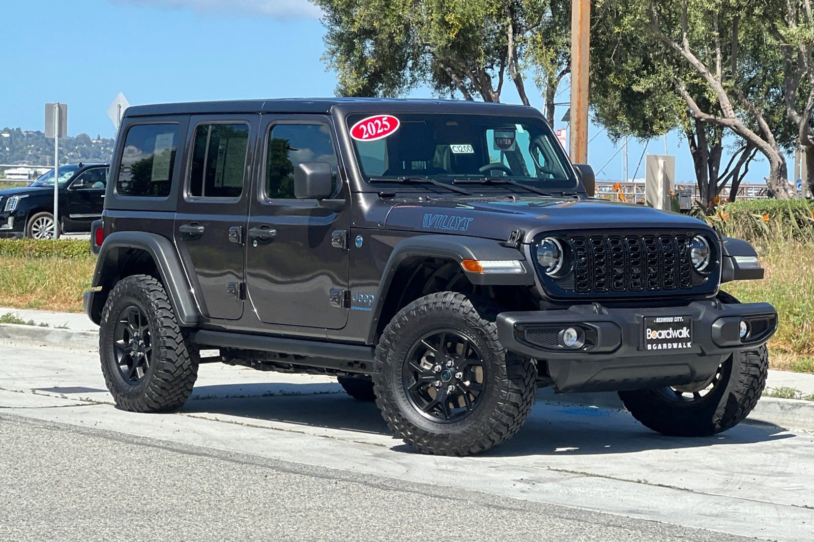 Used 2025 Jeep Wrangler Unlimited Sport S 4xe AWD/4WD image 2
