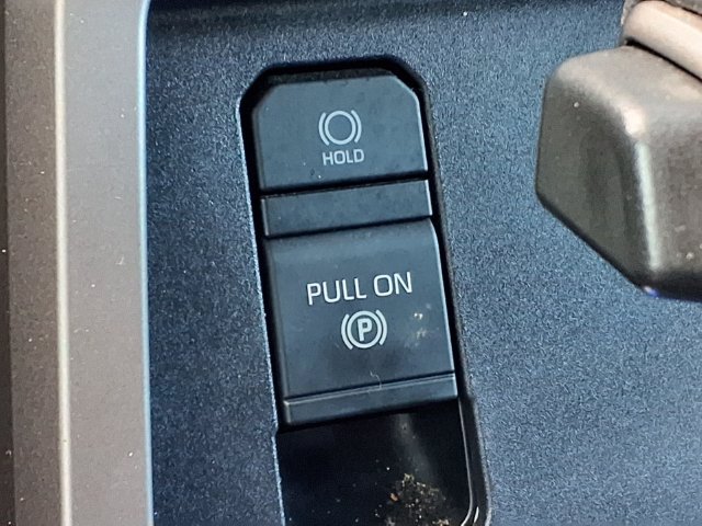 Used 2022 Toyota Tundra Limited AWD/4WD image 17