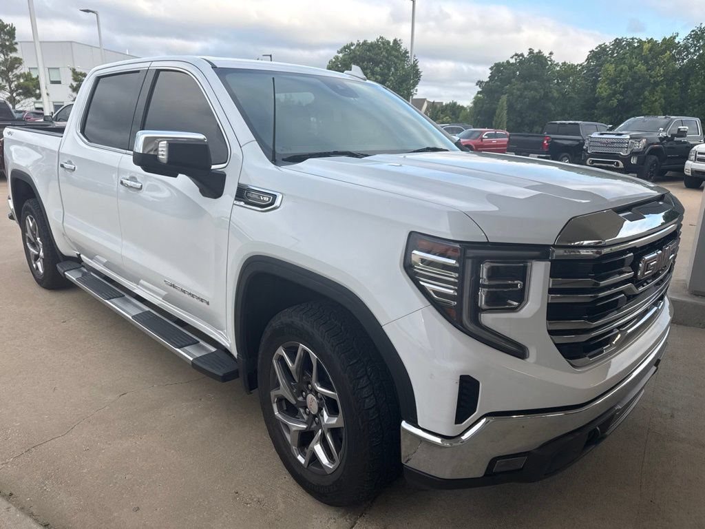 Used 2022 GMC Sierra 1500 SLT w/ SLT Convenience Package AWD/4WD image 3