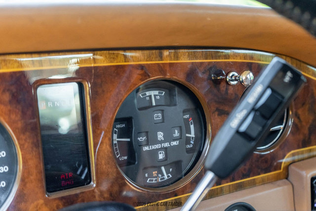 Used 1990 Rolls-Royce Silver Spur II image 38