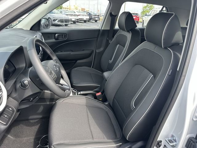 New 2026 Hyundai Venue SEL FWD image 19