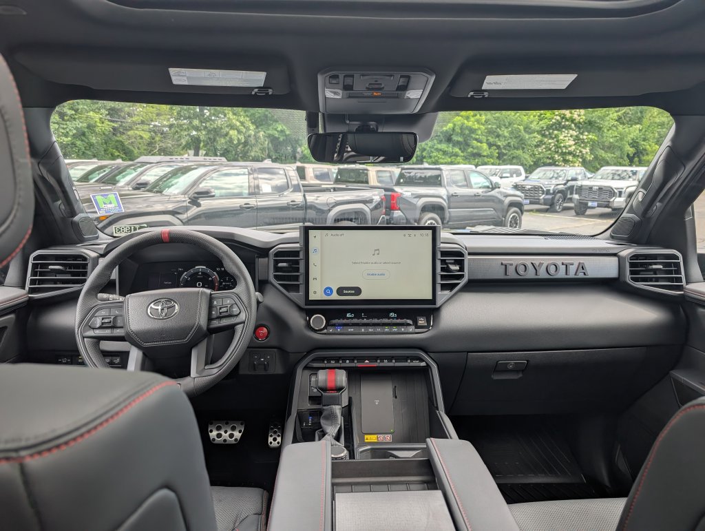 Used 2026 Toyota Tundra Limited AWD/4WD image 21
