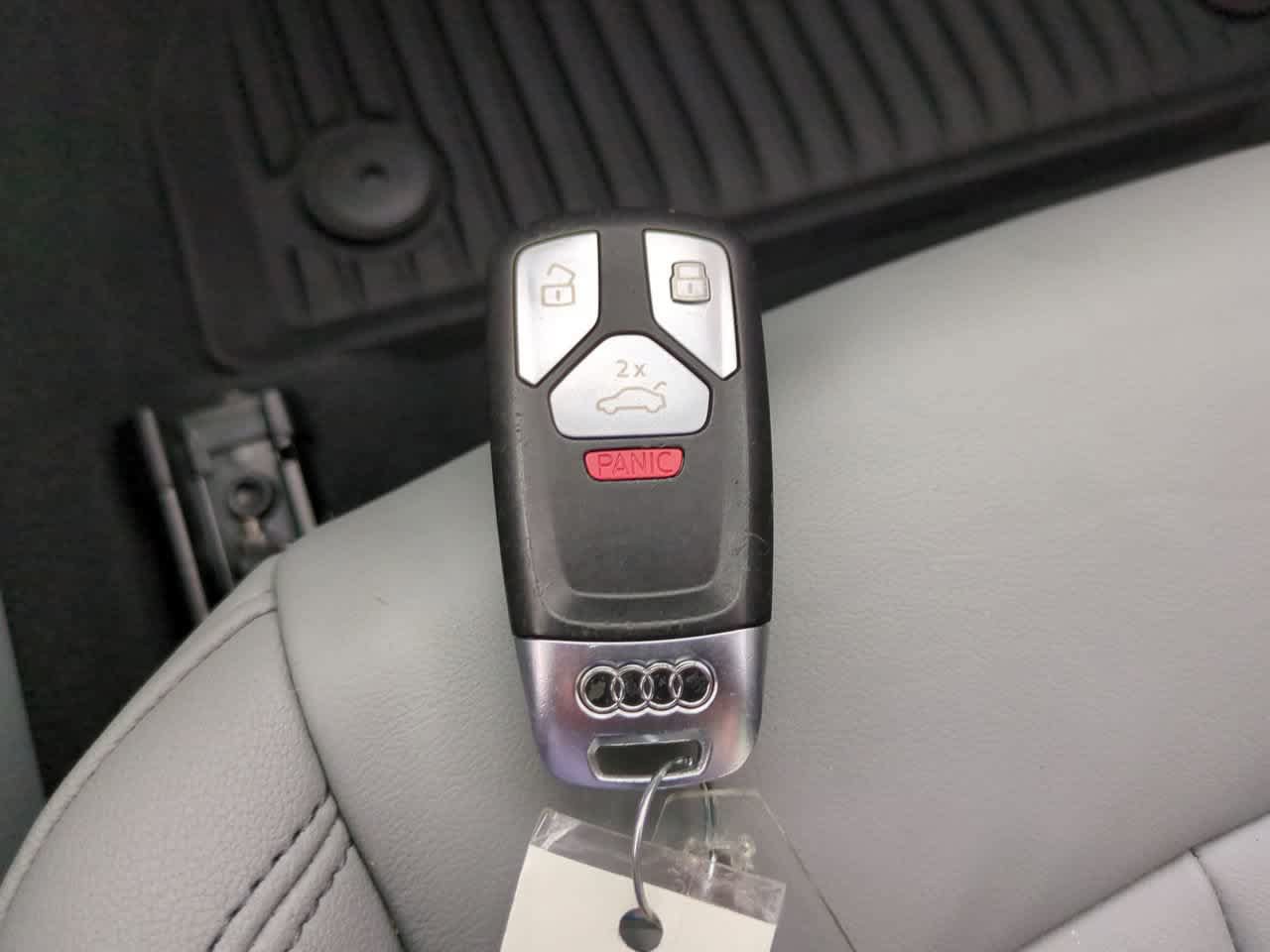 Used 2021 Audi A4 2.0T Premium w/ Convenience Package AWD/4WD image 28